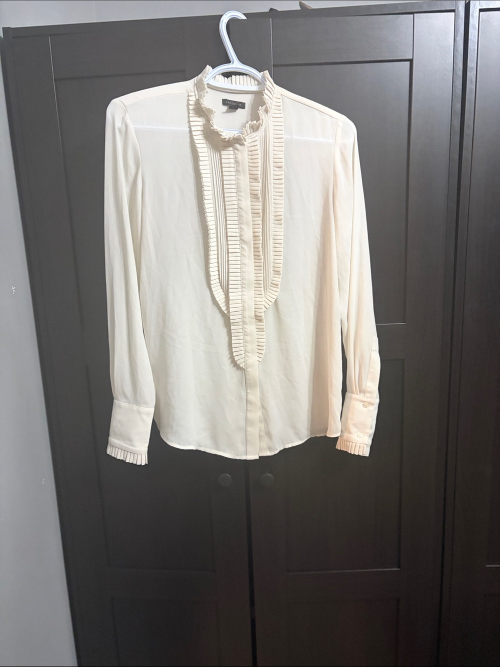 Ann Taylor Cream Ruffle-Placket Long Sleeve Blouse